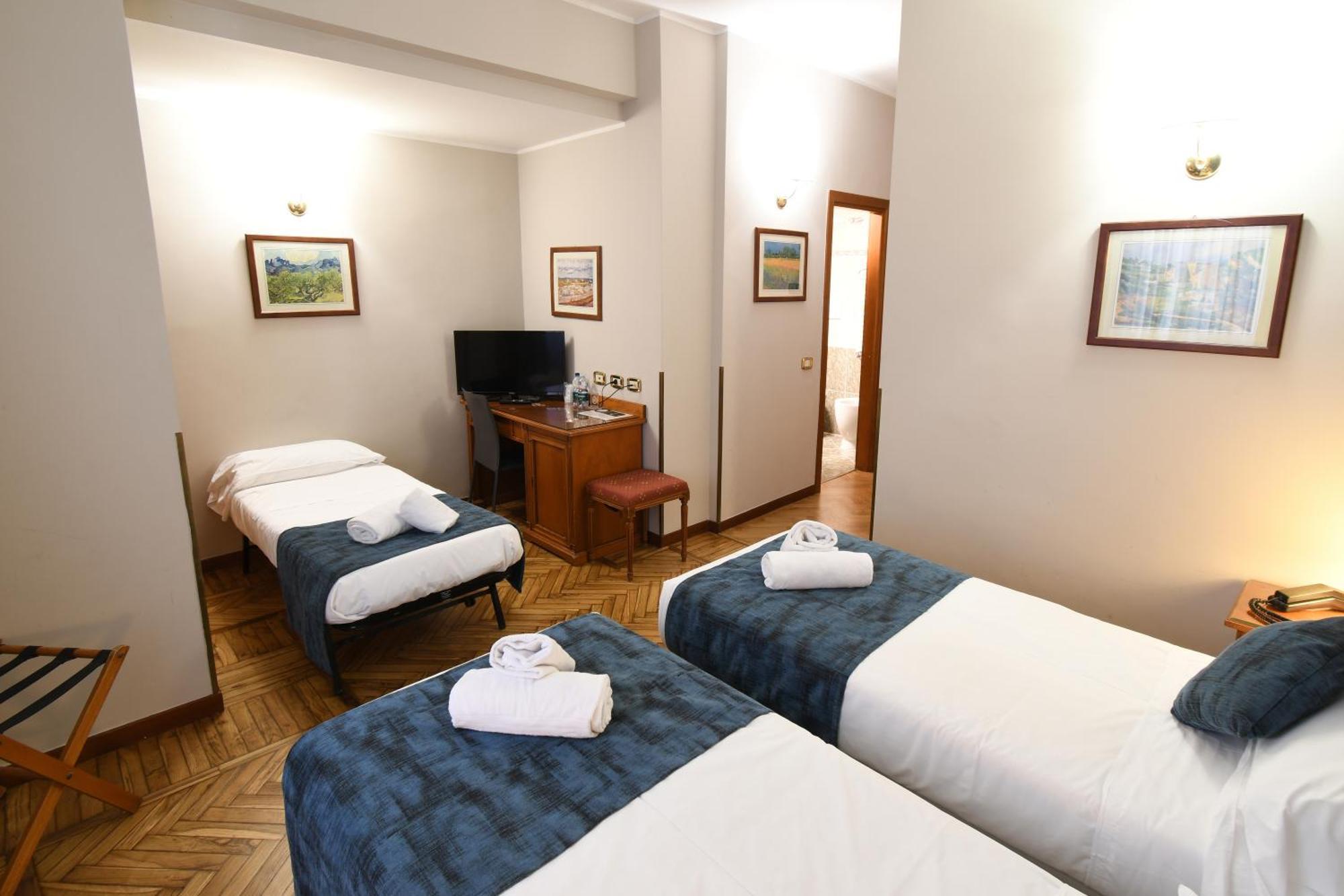 Hotel Cavour Рапало Екстериор снимка