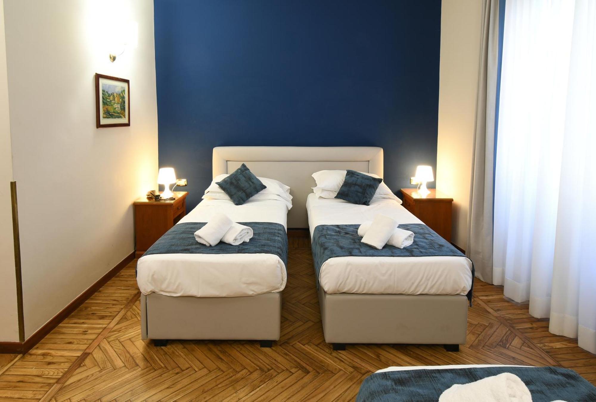 Hotel Cavour Рапало Екстериор снимка