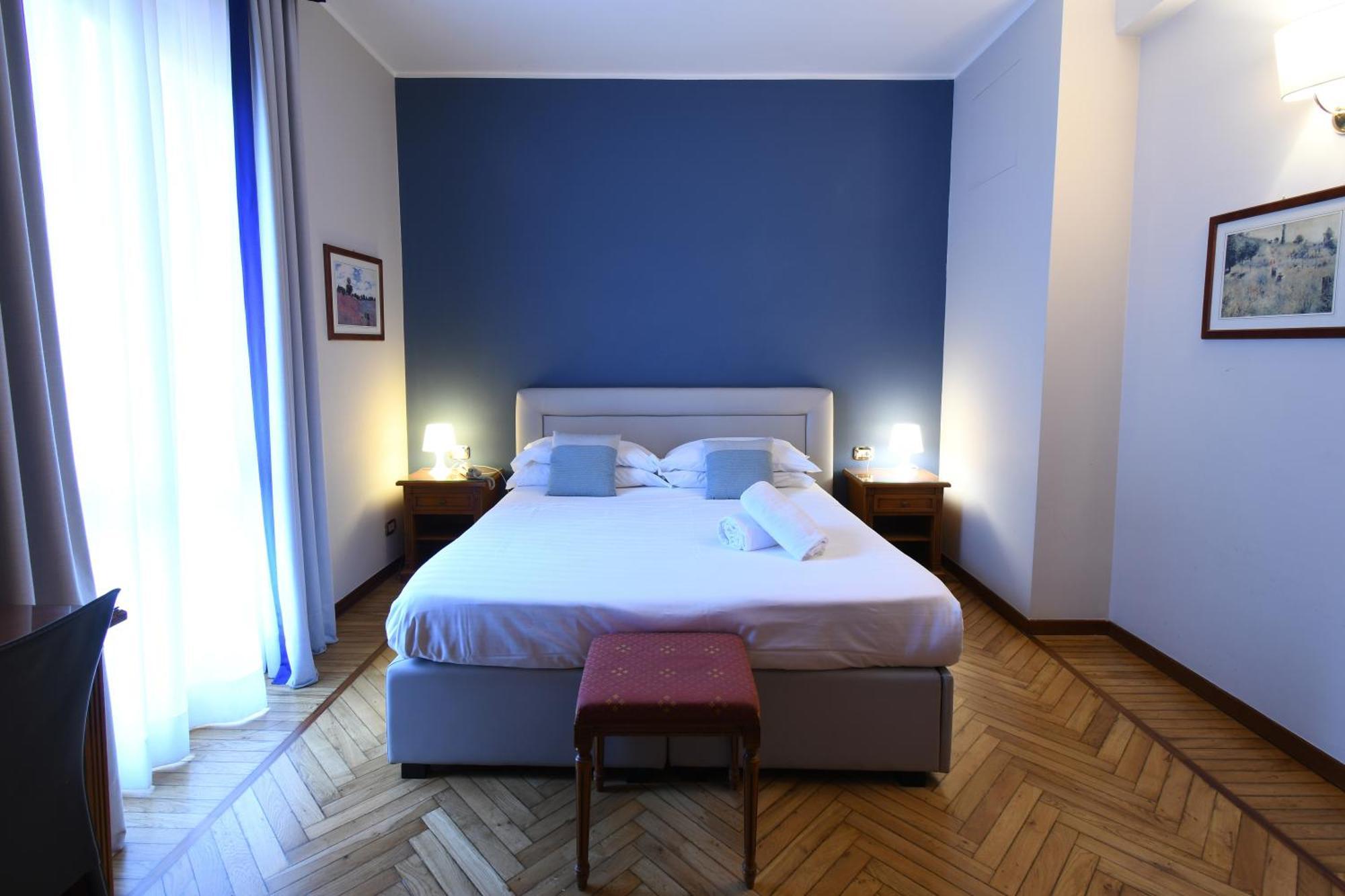 Hotel Cavour Рапало Екстериор снимка