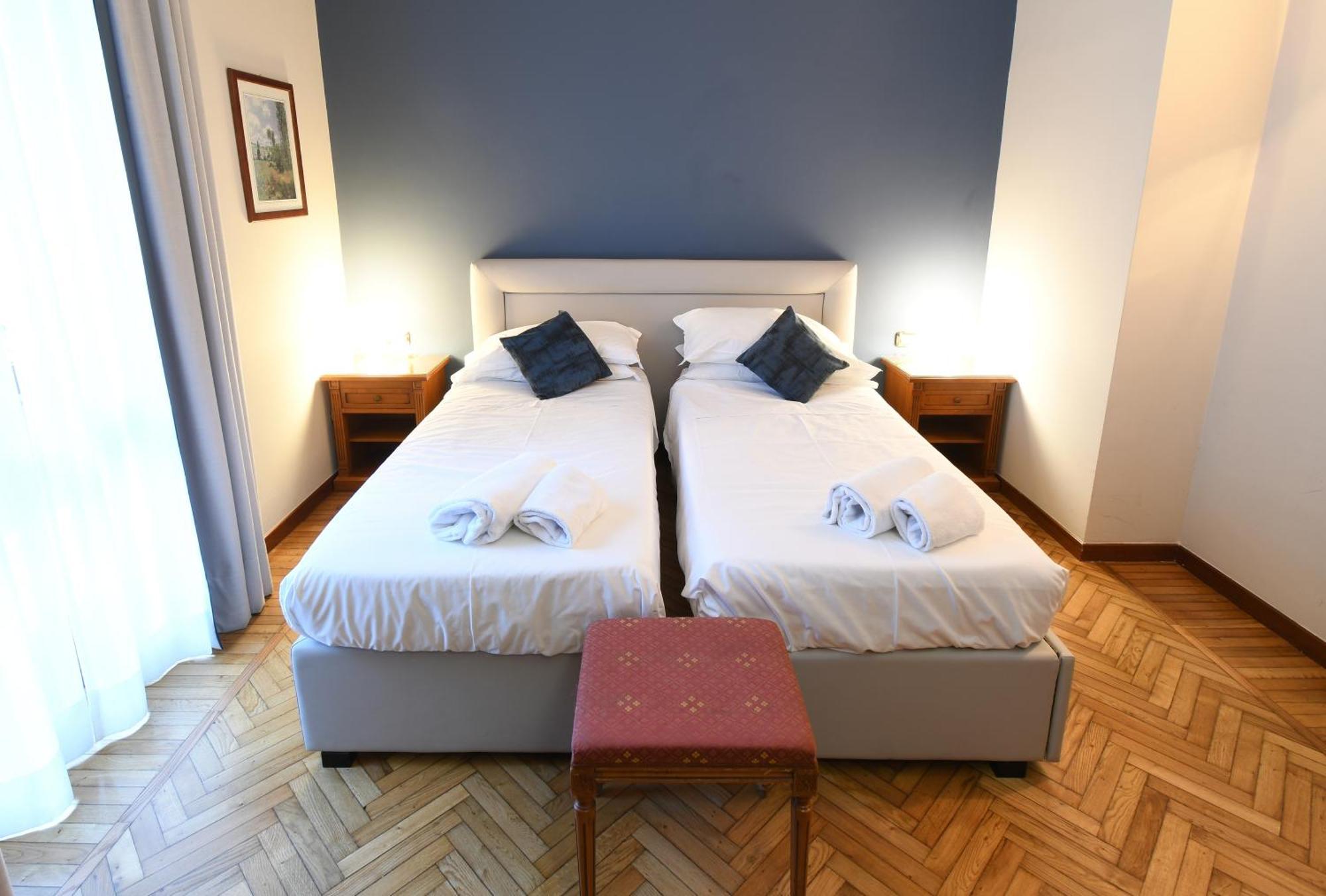 Hotel Cavour Рапало Екстериор снимка